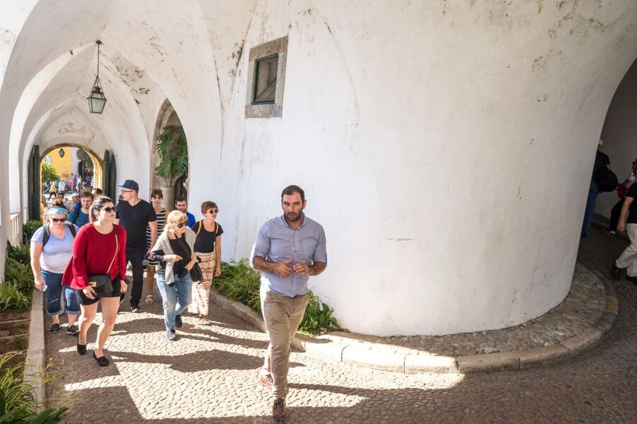 Sintra and Cascais Small Group Tour from Lisbon - Who should choose this day trip?