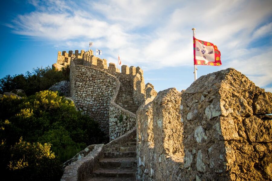 Sintra: Castle of the Moors Skip-the-Line Ticket - Walking the walls and towers