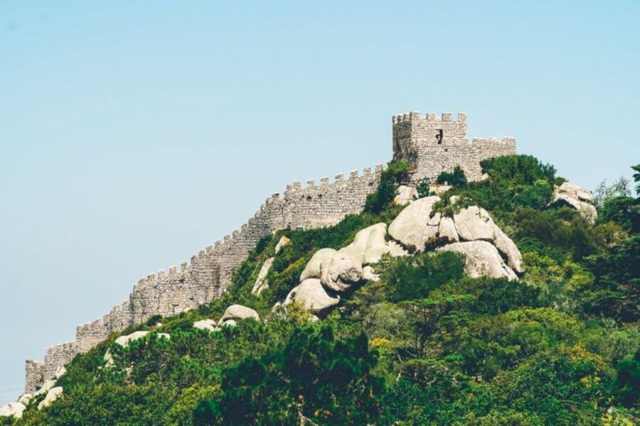 Sintra: Castle of the Moors Skip-the-Line Ticket+Audio Guide - Getting from Lisbon to the castle entrance