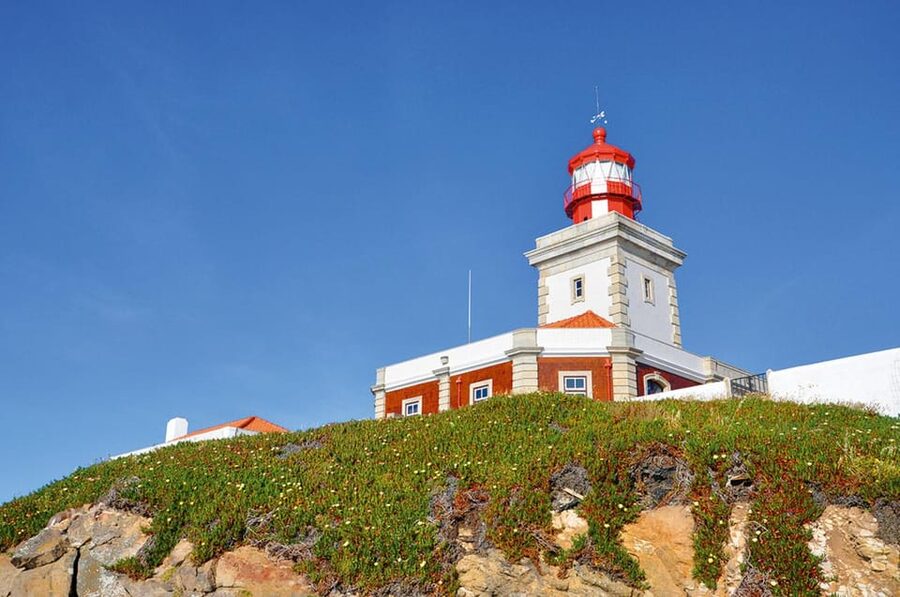 Sintra: Full-Day Deluxe Tour with Pena Palace ticket - Who will get the most from this tour