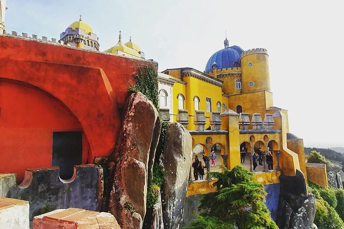 Sintra Half-Day Private Tour - A Journey through Wonderland - Why a private car helps in Sintra