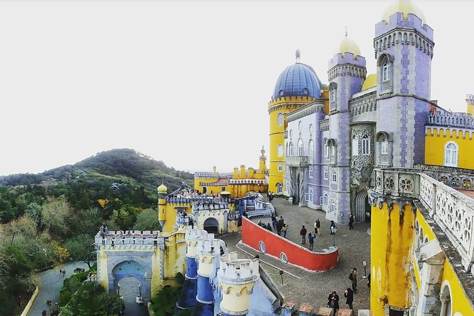 Sintra Half-Day Private Tour - A Journey through Wonderland - Sintra’s old center and the best use of free time