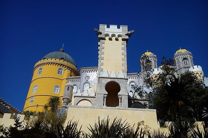 Sintra, Pena Palace, Cabo Roca, Cascais Small Group from Lisbon - Sintra village and the old Vila Palace