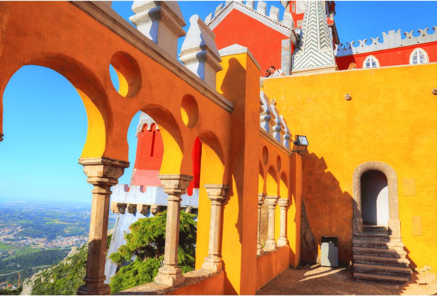 Sintra: Pena Palace, Quinta da Regaleira, Cabo da Roca and Cascais - Sintra’s old center and a well-earned lunch