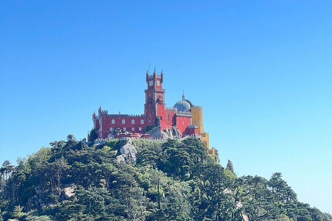 Sintra: The Romantic Village – Half-Day Private Guided Tour - Sintra’s historic center and the taste of Piriquita