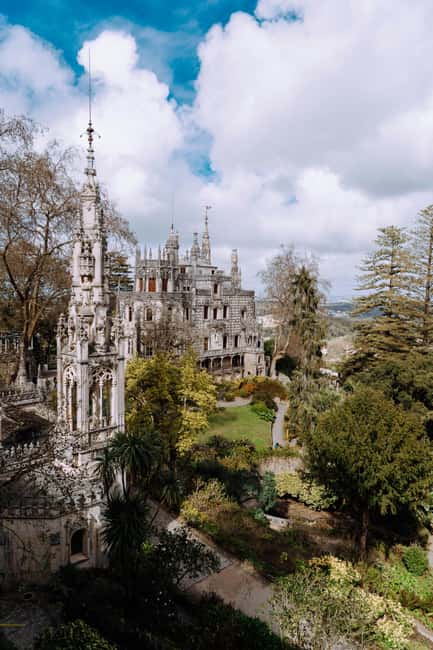 Sintra: The Romantic Village – Private Half-Day Guided Tour - Sintra Palace, Fonte Mourisca, and local details