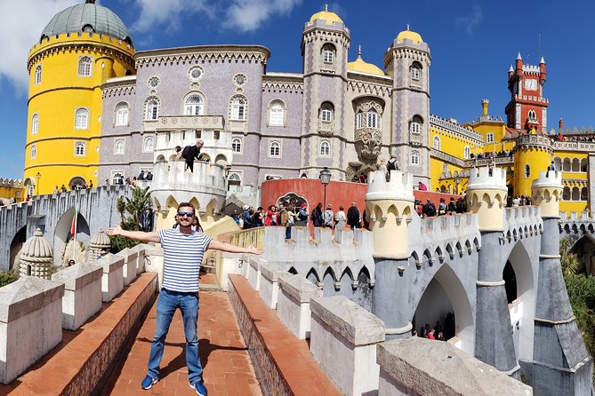 Sintra to Cascais: 2 Palaces, 4 Sites, Small Group 10 Hour Tour - Small-group transport, guides, and the personal touches