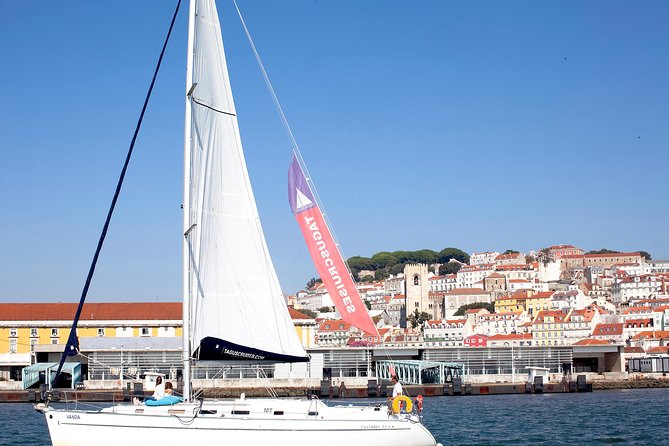 Small-Group Sailing Tour on the Tagus River from Lisbon - What to wear and how to prepare