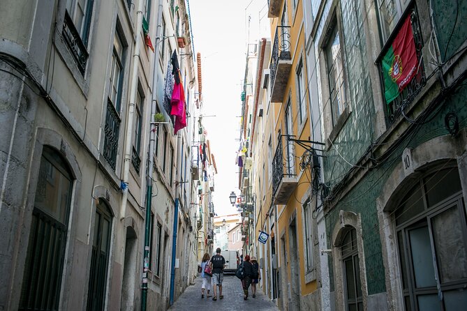 Song of the Sea: Fish, Seafood and Tradition in Lisbon’s Port Zone - Starting with seasonal food at Time Out Market