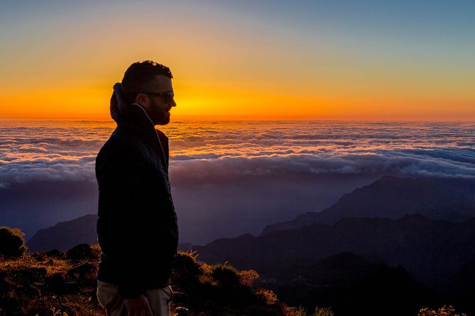 Sunrise Tour @ Pico Do Areiro | Half Day 4x4 Tour - Leaving Funchal before dawn