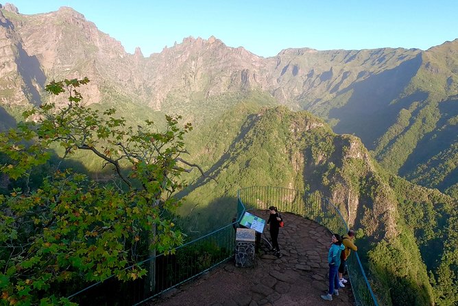 Sunrise Tour @ Pico Do Areiro | Half Day 4x4 Tour - Coffee, breakfast, and poncha in Ribeiro Frio