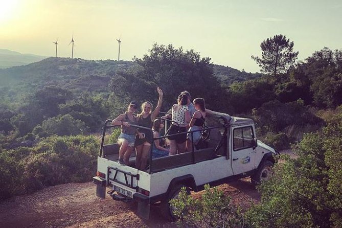 Sunset Jeep Safari with Dinner in Algarve - What the guides add to the ride