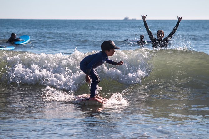Surf Experience in Cascais - Equipment is included, but comfort still matters