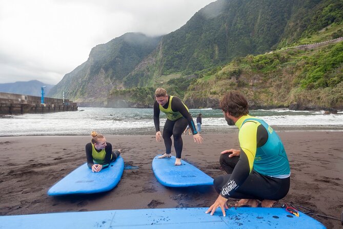 Surfing Lessons in Madeira - How the small group affects the value