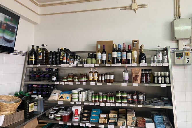 Tavira Olive Experience Factory Tour and Tasting - What happens during the factory walk