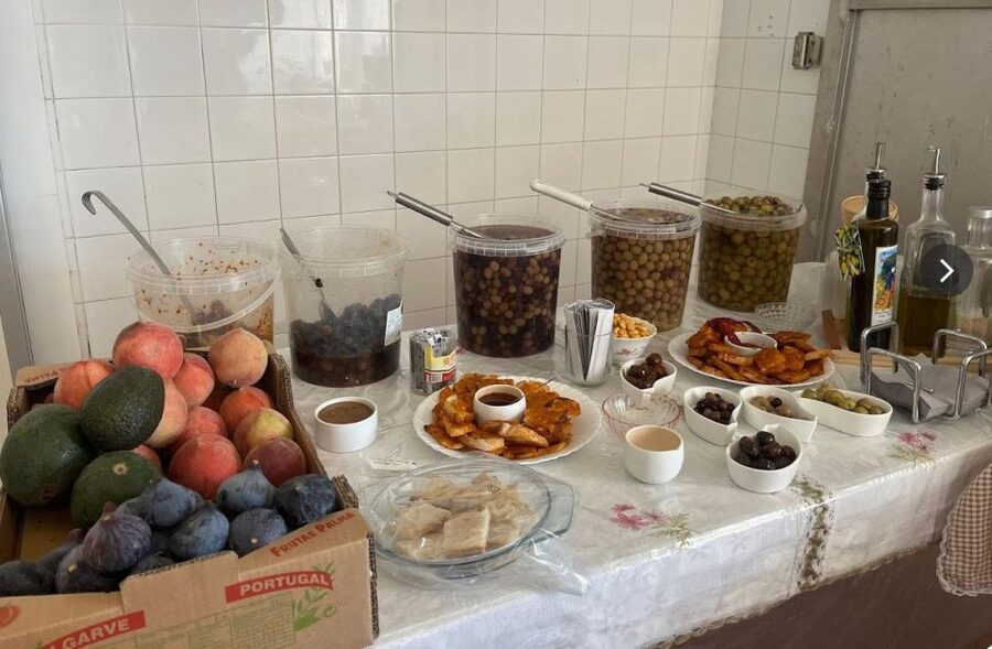Tavira: Olive Factory Tour and Tasting - A small Tavira factory with a very personal welcome
