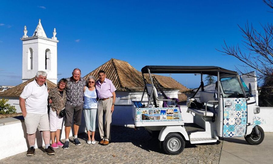 Tavira: Tuk-Tuk City Tour - The old center and the castle stop