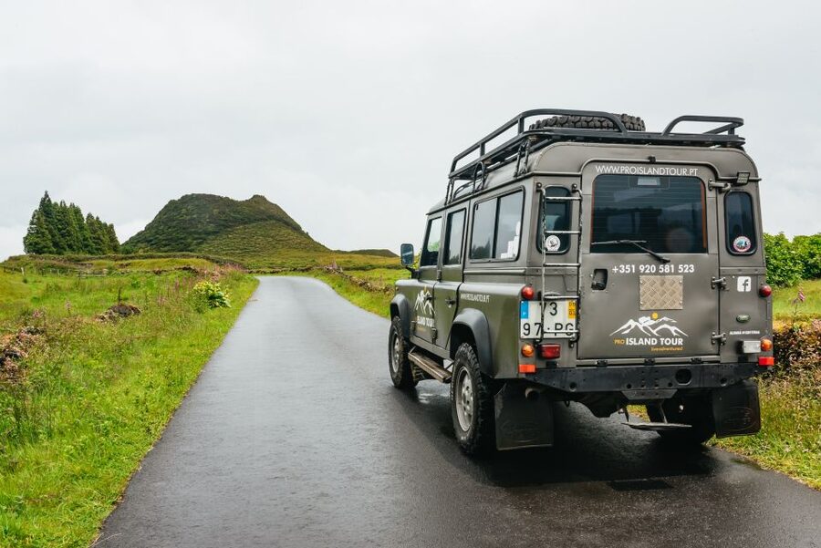 Terceira: Algar do Carvão Lava Caves Tour - A guide makes the geology easier to see