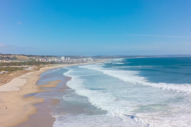 The Surf Instructor in Costa da Caparica - Praia do Castelo and the first look at the waves