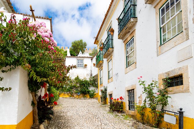Three Cities in One Day: Porto, Nazare and Obidos from Lisbon - Practical details that affect your day