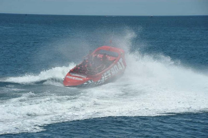 Thrilling 30-Minute Jet Boat Ride in the Algarve - The guides make a real difference