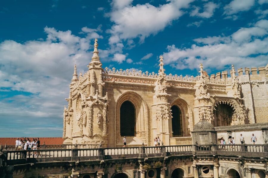 Tomar: Knight's Templar Castle and Convent of Christ Tour - Who will enjoy this Tomar tour most?