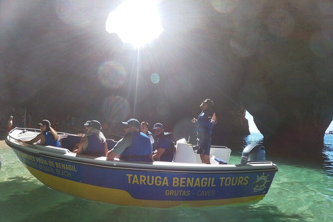 Traditional Tour - Benagil Cave - The skipper and guide make the difference