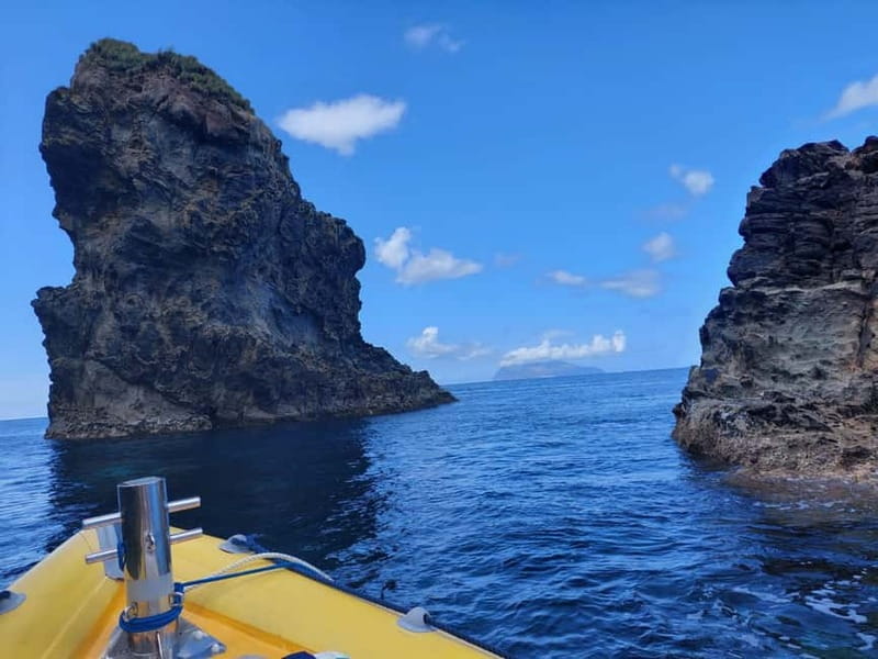 TRIP TO CORVO BY BOAT - Following Flores’ cliffs, caves, and waterfalls