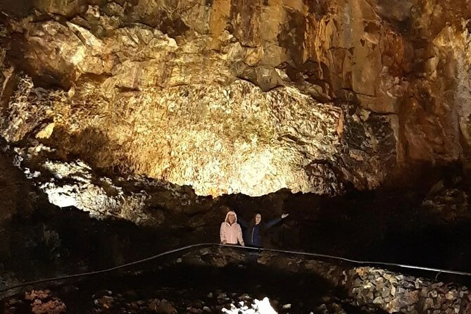 Underground Van Tour (Half Day) | Terceira Island - Biscoitos natural pools: volcanic rock meets the Atlantic