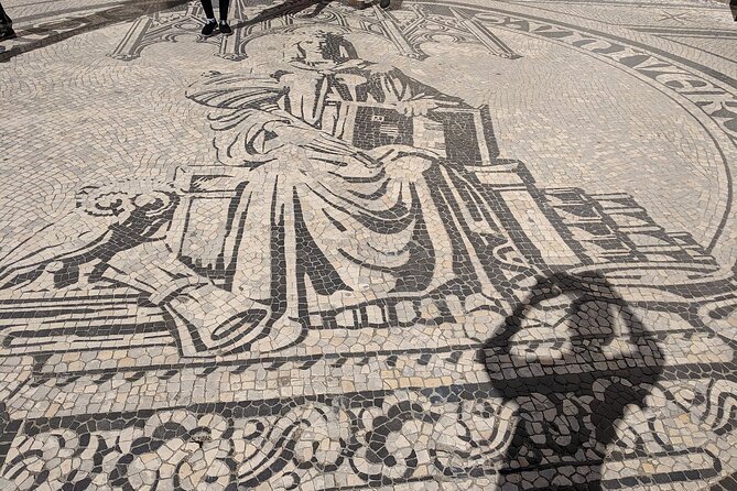 University of Coimbra guided tours without queue - The Royal Palace and Sala dos Capelos