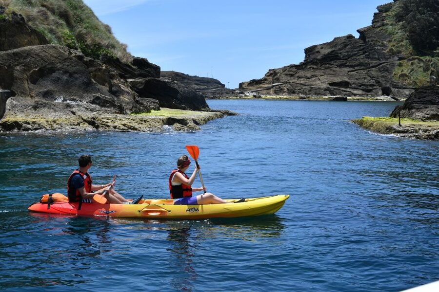 Vila Franca do Campo: Kayak Rental - Choosing the right kayak for your party