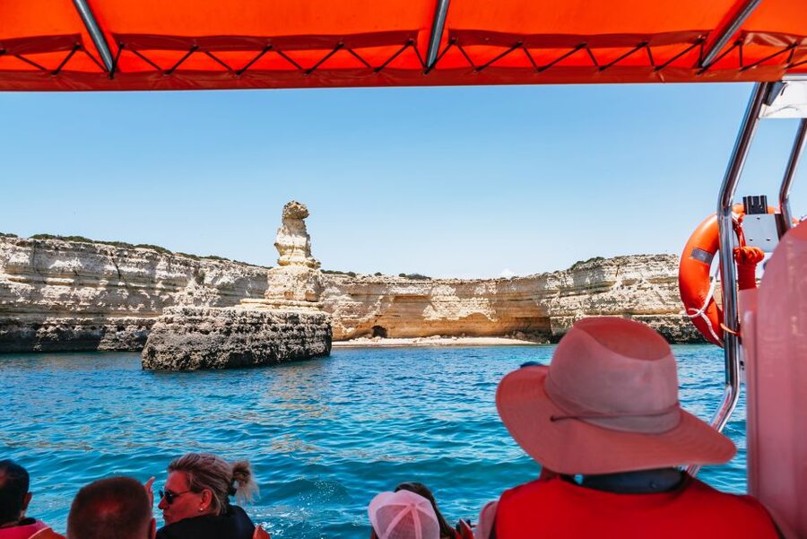 Vilamoura: Benagil Cave Boat Tour with Entry - Comfort, access, and who should book