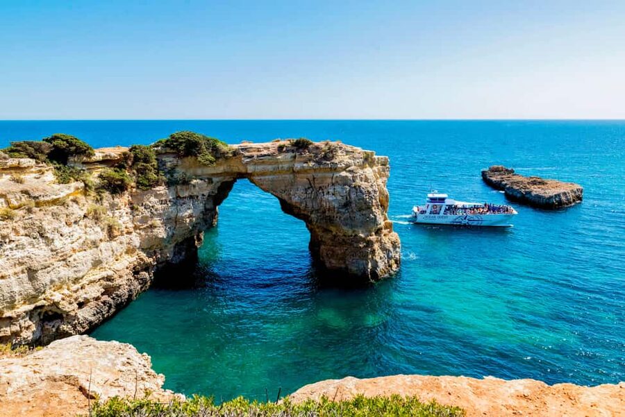 Vilamoura: Benagil Cave Quest Boat Tour - Booking and meeting details that matter