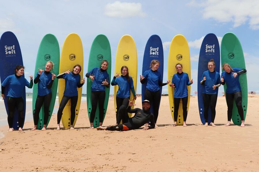 Vilamoura: Surf Lesson at Falésia Beach - Key points to know before you book