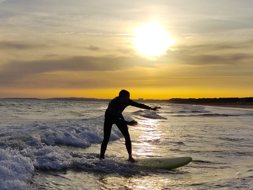 Vilamoura: Surf Lesson at Falésia Beach - Languages, timing, and booking flexibility