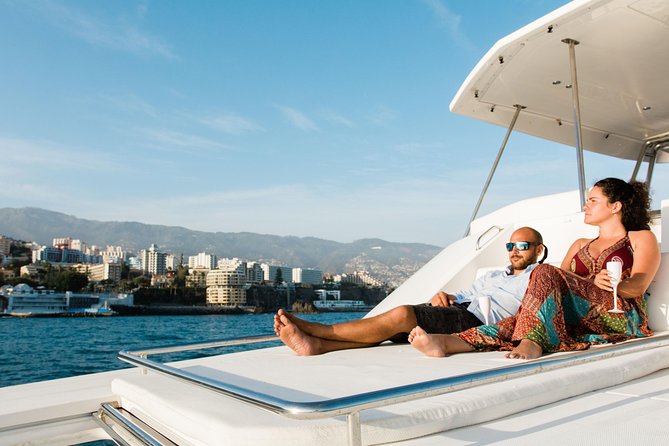VipDolphins Luxury Whale Watching - Leaving Funchal and reading the sea