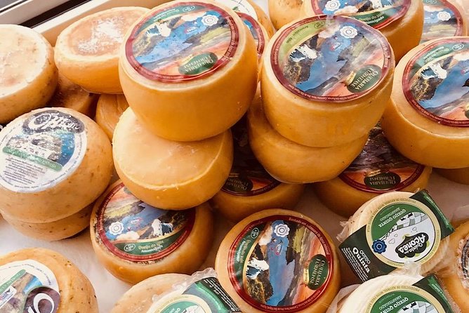 Wine, Cheese & Charcuterie Tasting, including complimentary tour - Dessert and the social rhythm of the evening