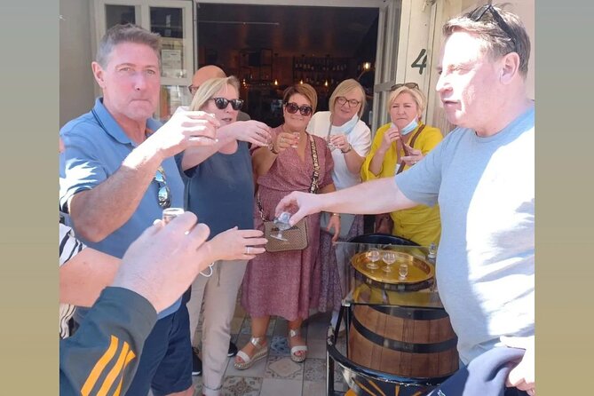 Wine Lovers: Winery Tour w/ Tasting & Tapas (Albufeira/Vilamoura) - Cheese, charcuterie, and homemade jam