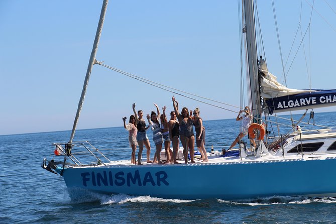 Yatch FINISMAR: 6 hours cruise with Beach BBQ (14passengers) - Reaching the beach by dinghy